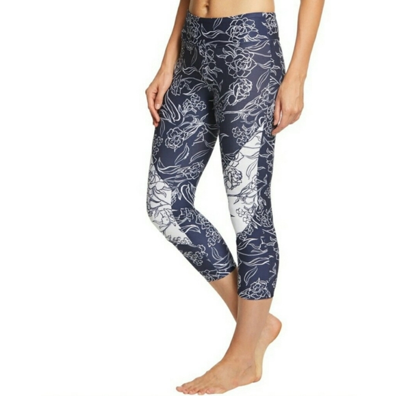 Balance Collection Pants - Balance Collection Dana Yoga Capri Sz XL
